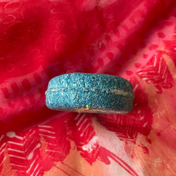 * NEW * Lush Poole Shampoo Bar - Lush Kitchen Exclusive - Picture 2 of 2